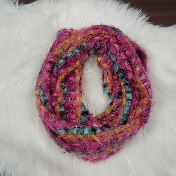 Collection 18 Accessories - NWT Gorgeous Collection 18 Infinity Scarf